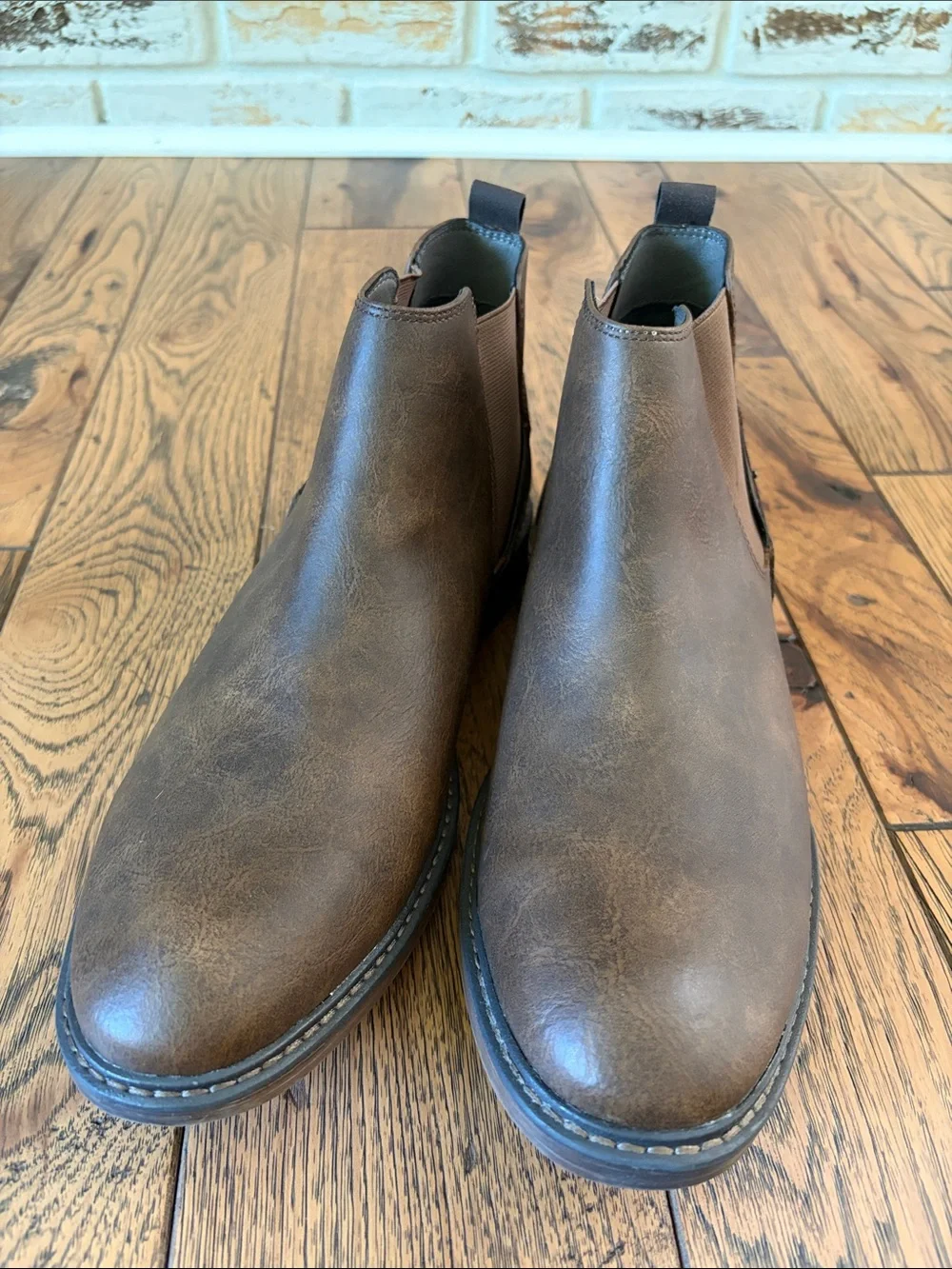 Men's Brown Chukka Boots with Elastic Side Panels